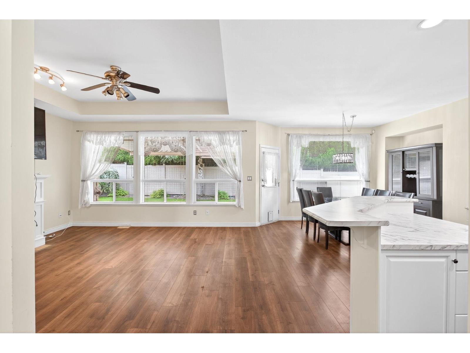 6000 Hunter Creek Crescent, Sardis South, Chilliwack, British Columbia  V2R 0B7 - Photo 10 - R3029263