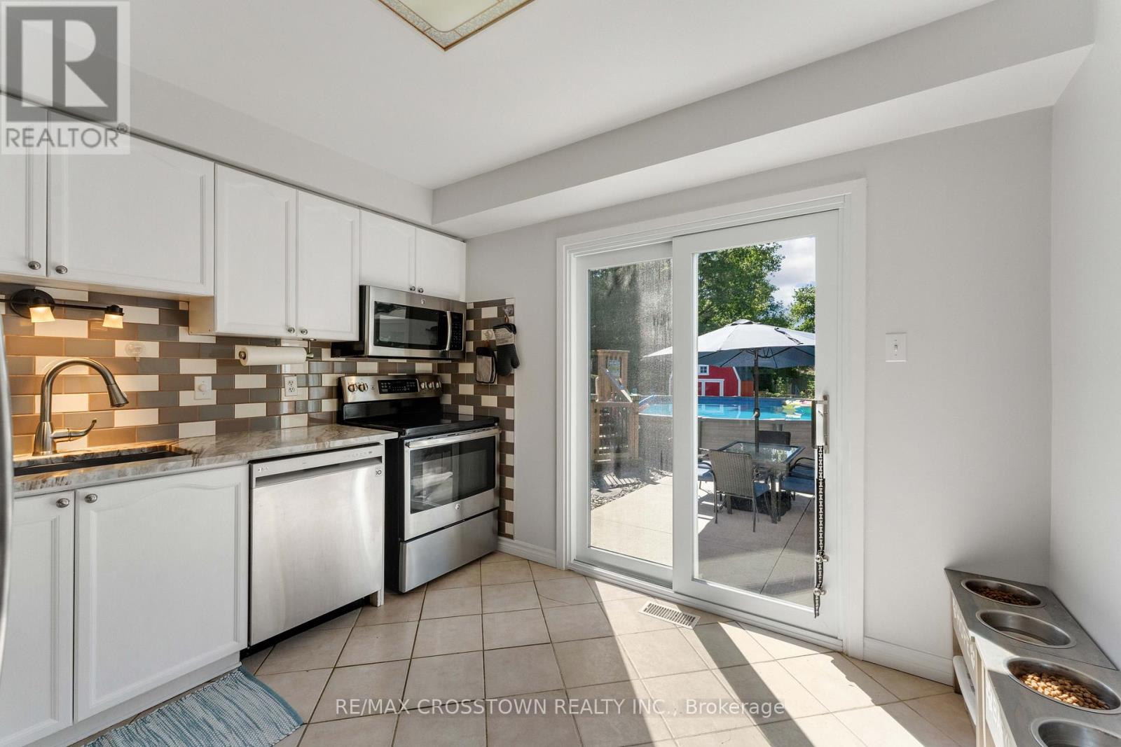 10 Carter Road, Barrie, Ontario  L4N 7L1 - Photo 11 - S12359184