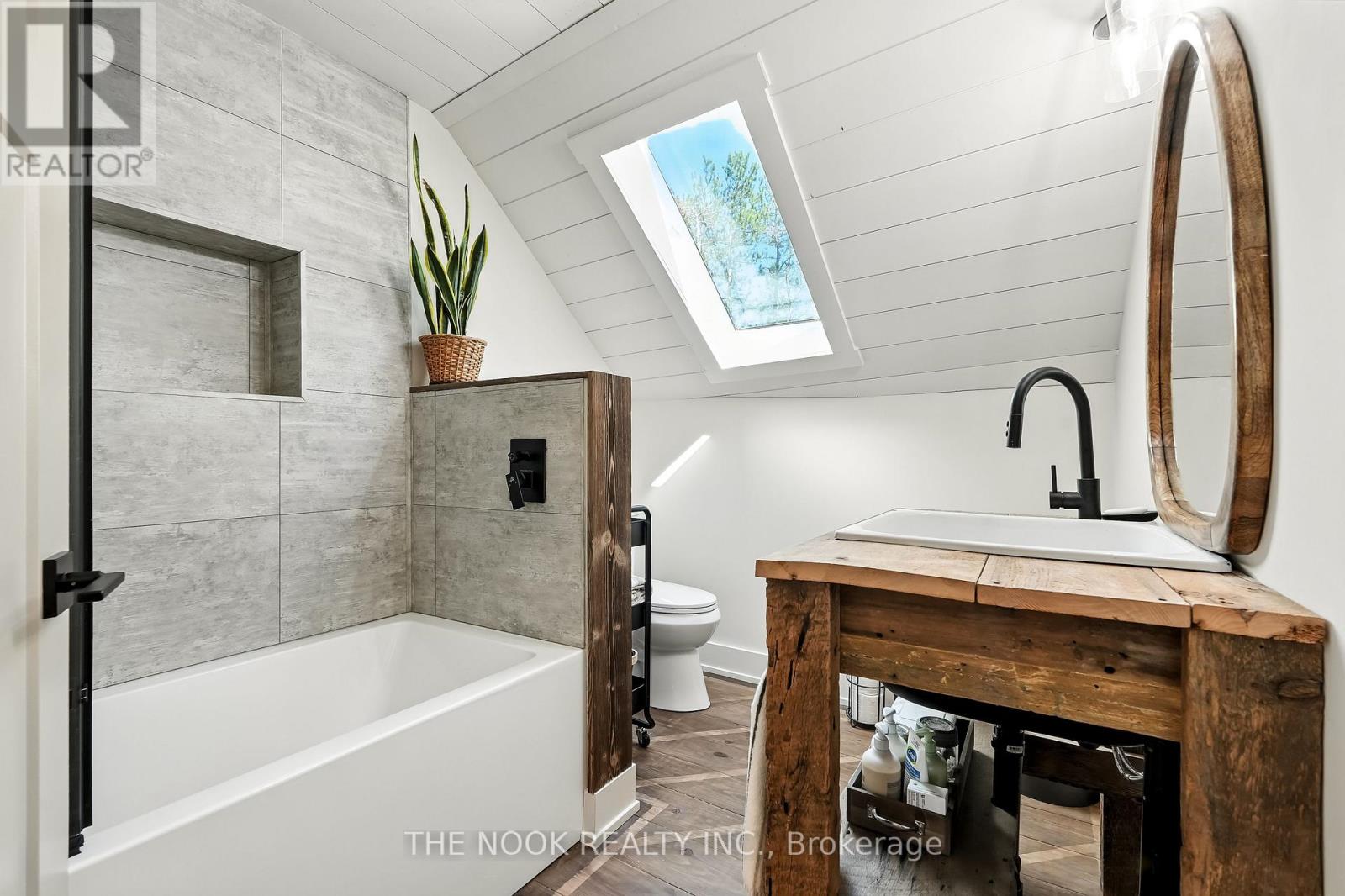 2011 Cty Road 121 Road, Kawartha Lakes, Ontario  K0M 1N0 - Photo 30 - X12359364