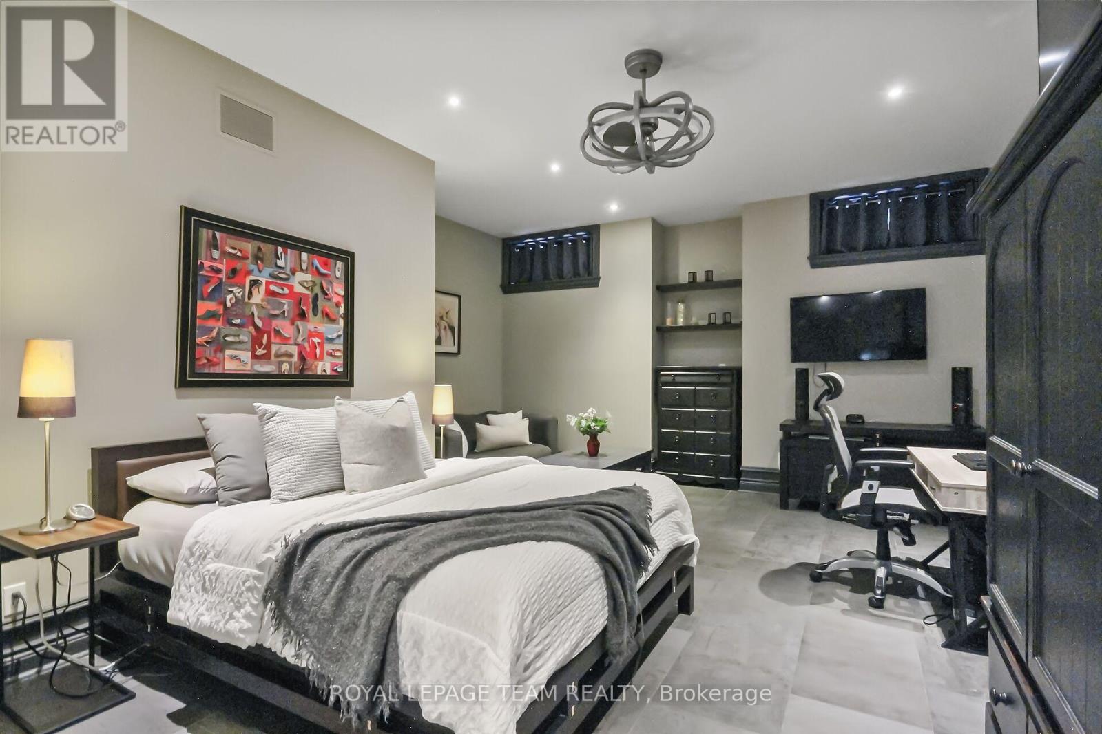 5849 Queenscourt Crescent, Ottawa, Ontario  K4M 1K3 - Photo 40 - X12359332