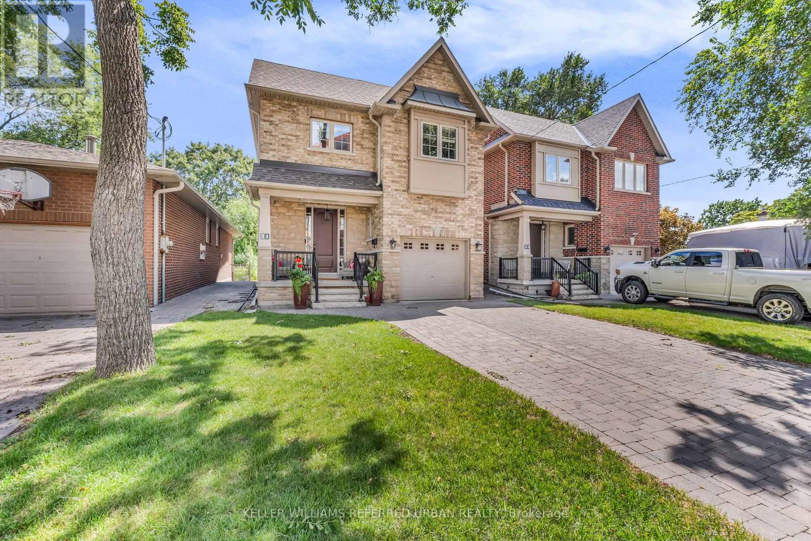 Property at 31 BISSET AVENUE image 1