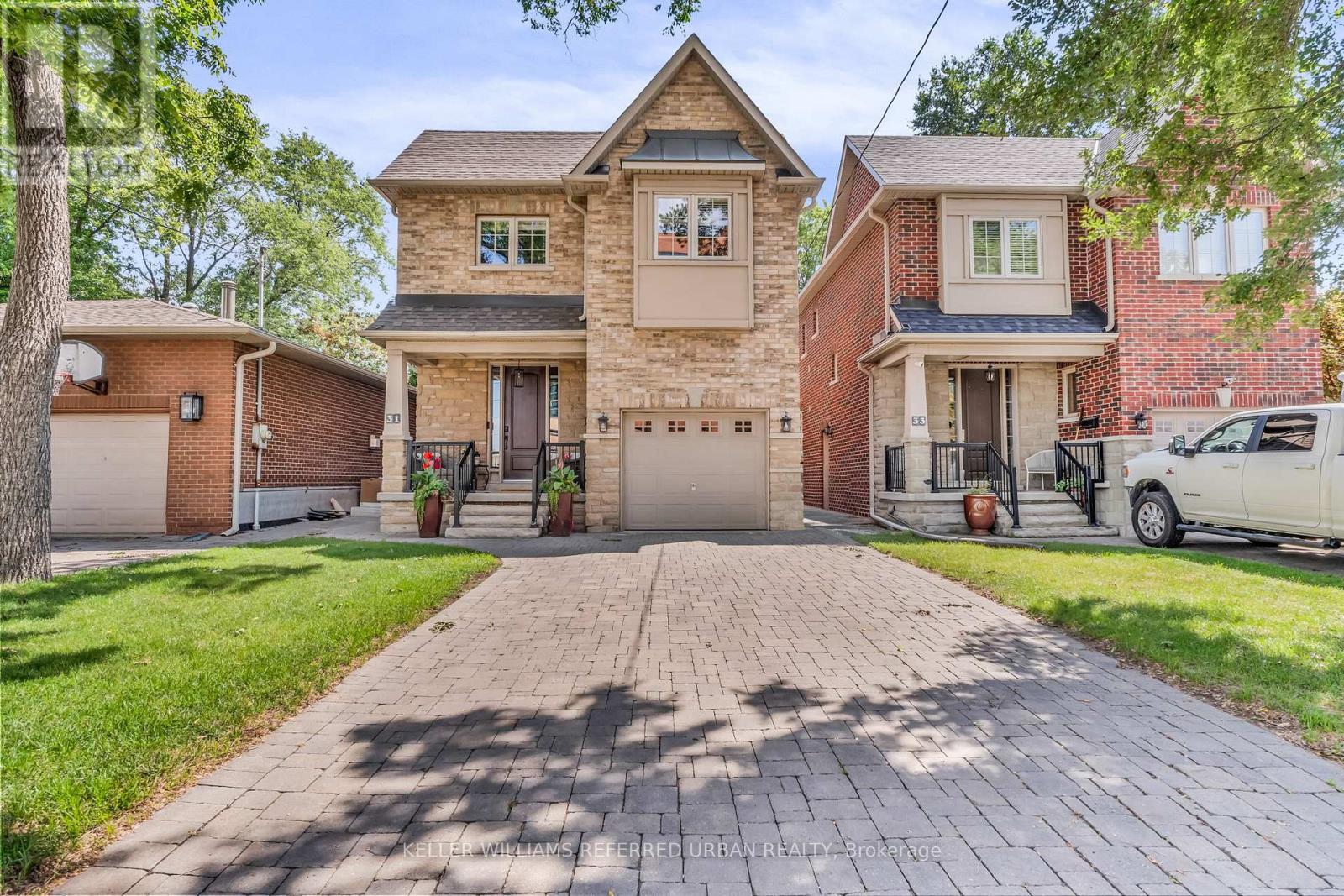 Property at 31 BISSET AVENUE image 3