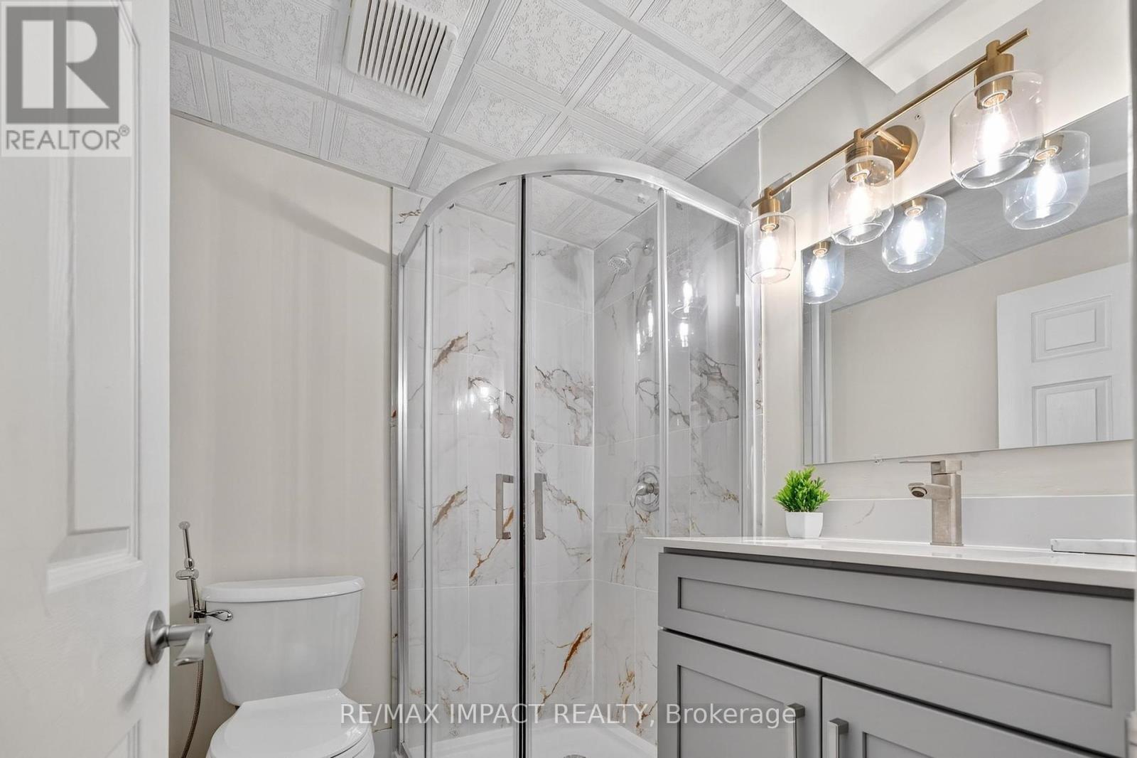 4086 Rossland Crescent, Mississauga (Erin Mills), Ontario  L5L 4B8 - Photo 37 - W12359186