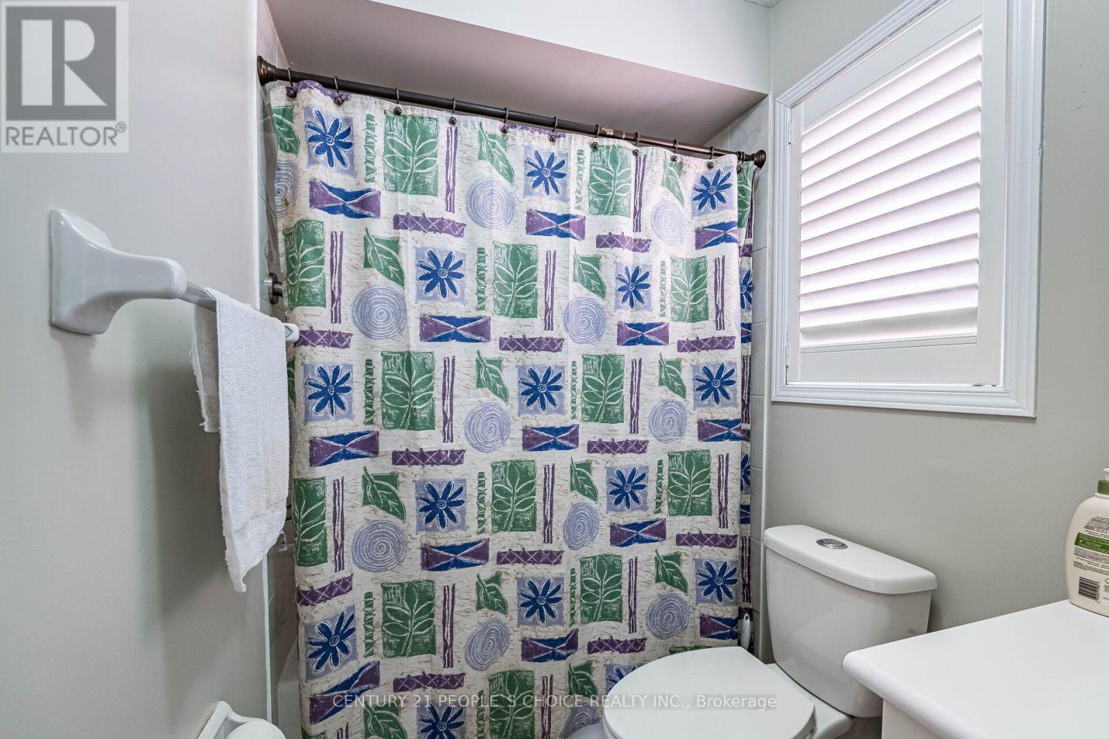 22 Domenico Crescent, Brampton, Ontario  L6P 1H5 - Photo 37 - W12359259