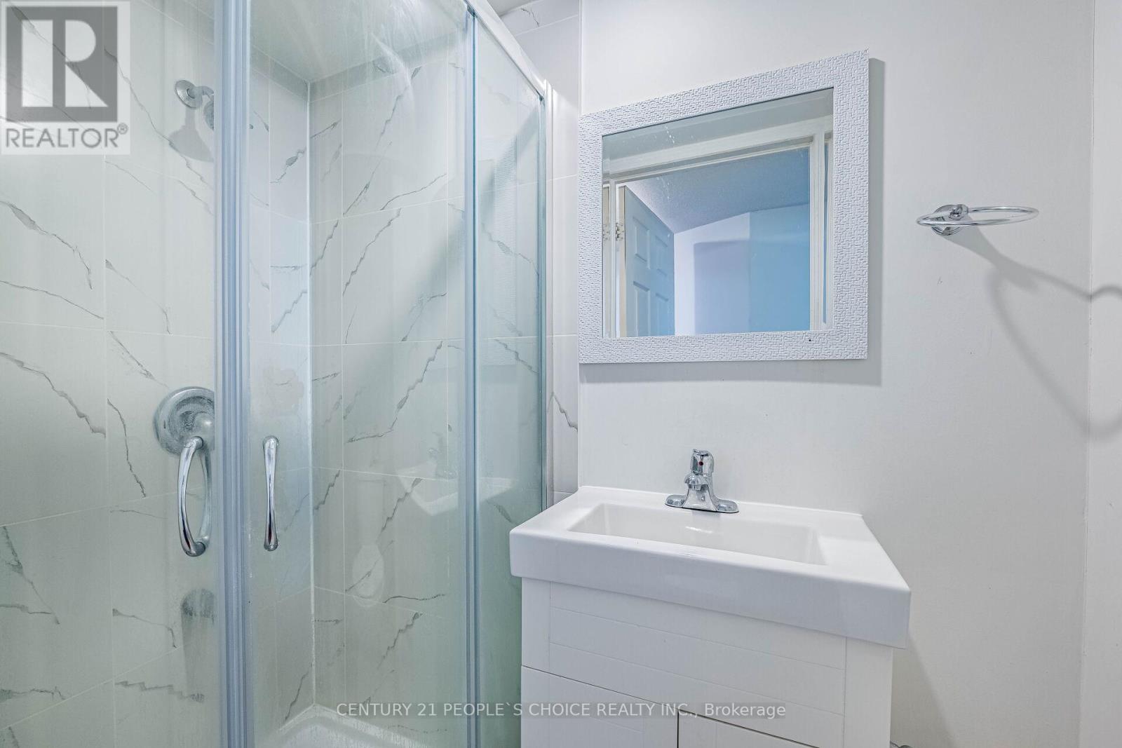 22 Domenico Crescent, Brampton, Ontario  L6P 1H5 - Photo 43 - W12359259
