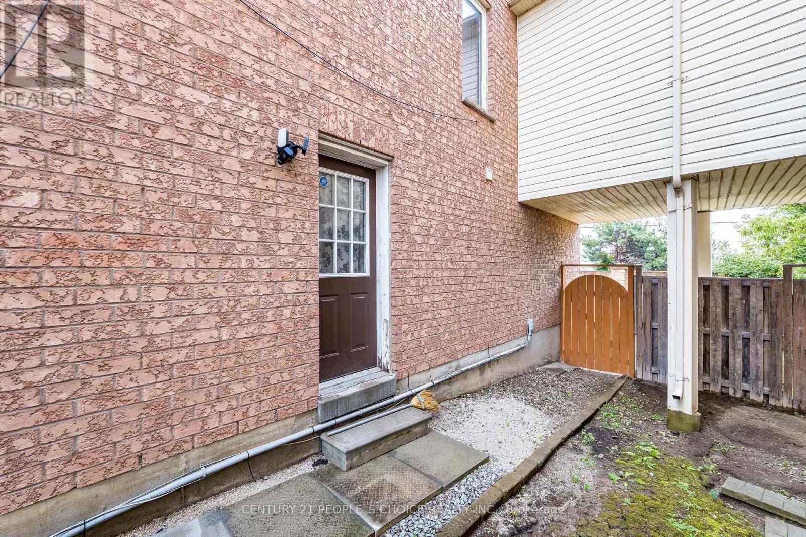 22 Domenico Crescent, Brampton, Ontario  L6P 1H5 - Photo 46 - W12359259