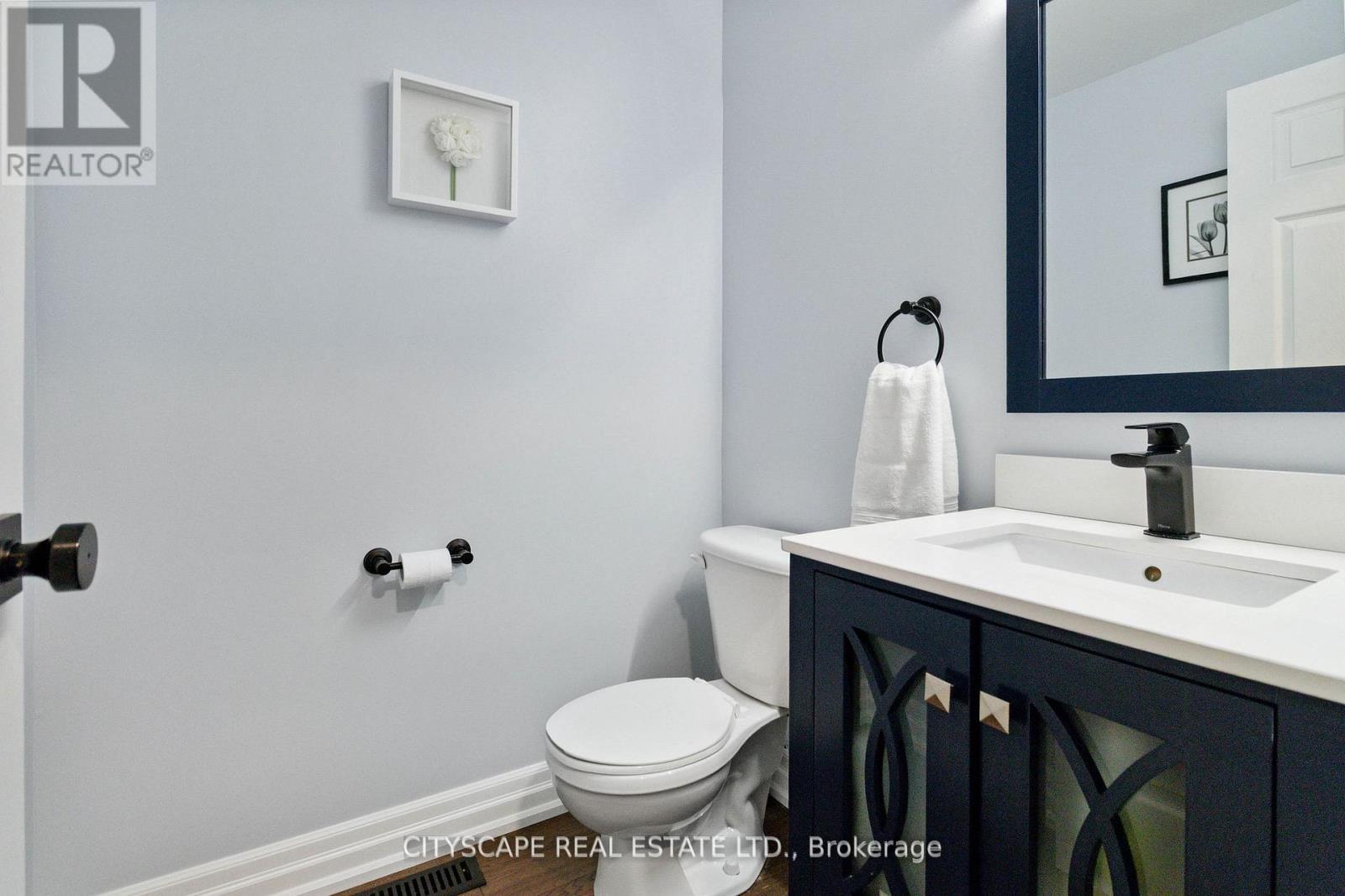 713 Trudeau Drive, Milton, Ontario  L9T 5L3 - Photo 14 - W12359271