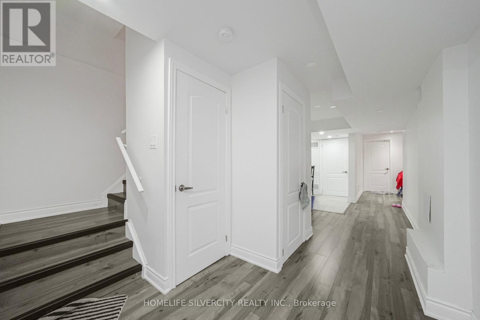 28 Yellow Sorrel Road, Brampton, Ontario  L6R 3V7 - Photo 34 - W12359318
