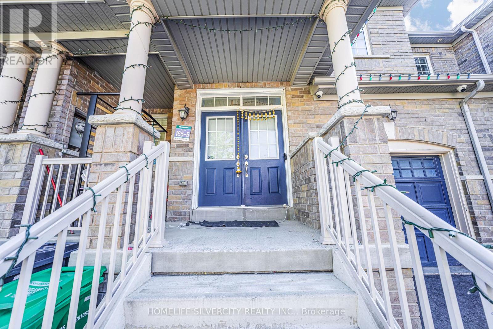 Property at 28 YELLOW SORREL ROAD image 4