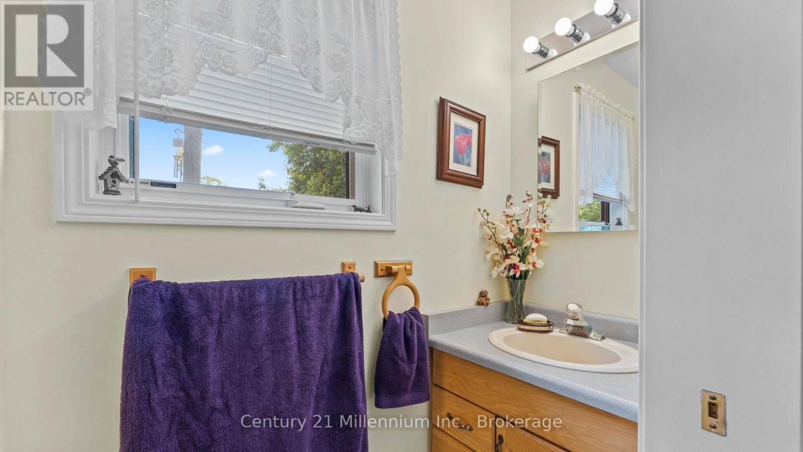 9849 Wellington Rd 3, Minto, Ontario  N0G 1M0 - Photo 35 - X12359329