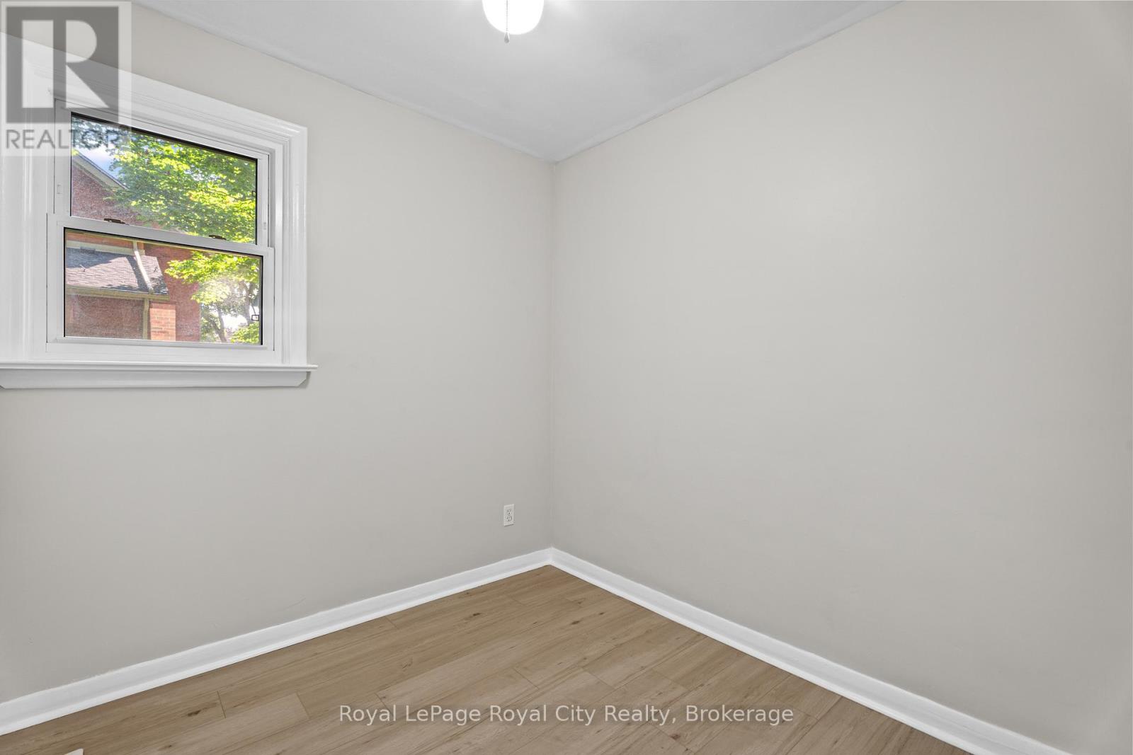 109 Northumberland Street, Guelph, Ontario  N1H 3B1 - Photo 10 - X12359348