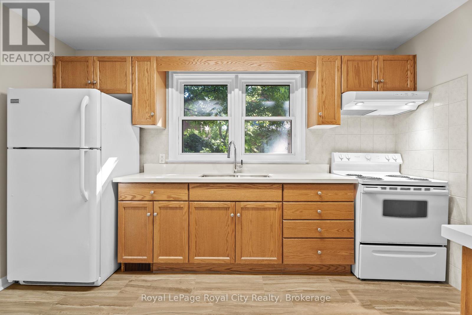 109 Northumberland Street, Guelph, Ontario  N1H 3B1 - Photo 8 - X12359348