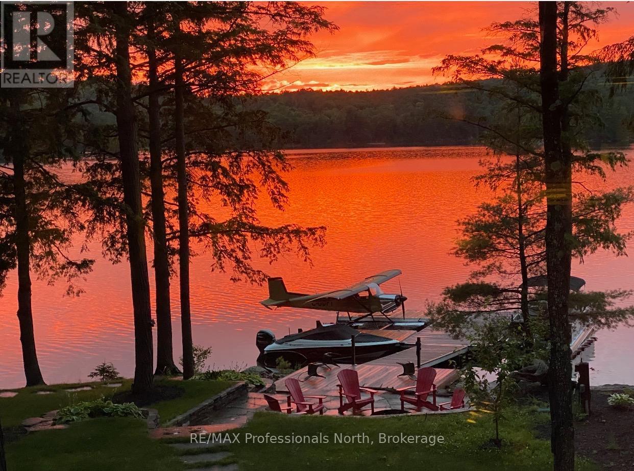 1046 Lone Wolf Crescent, Dysart Et Al (Harburn), Ontario  K0M 1S0 - Photo 4 - X12359362