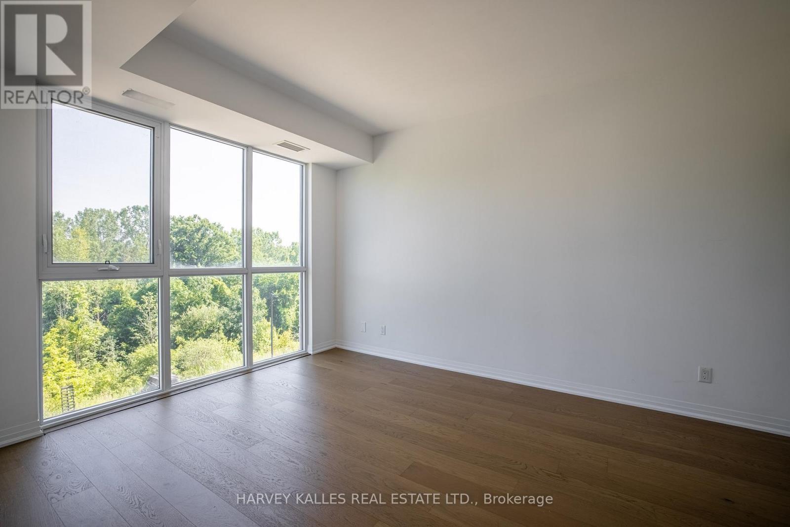 303 - 7711 Green Vista Gate, Niagara Falls (Oldfield), Ontario  L2G 0Y9 - Photo 11 - X12358232