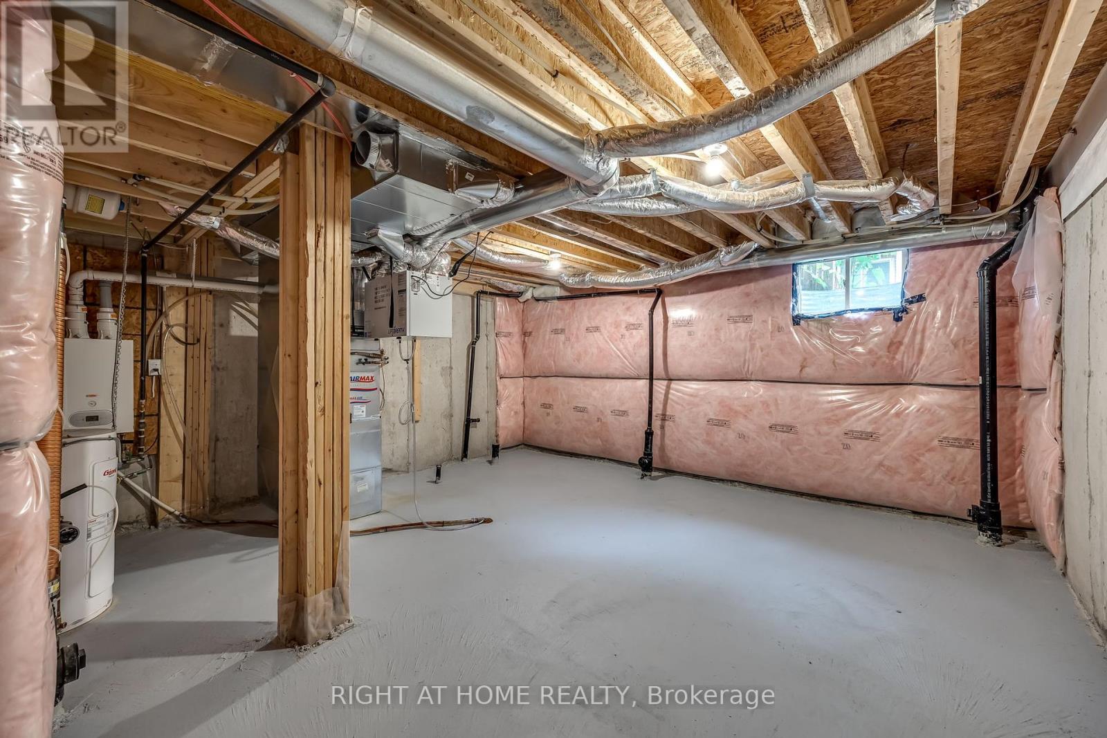 91 Borers Creek Circle, Hamilton, Ontario  L8B 1W3 - Photo 32 - X12359161