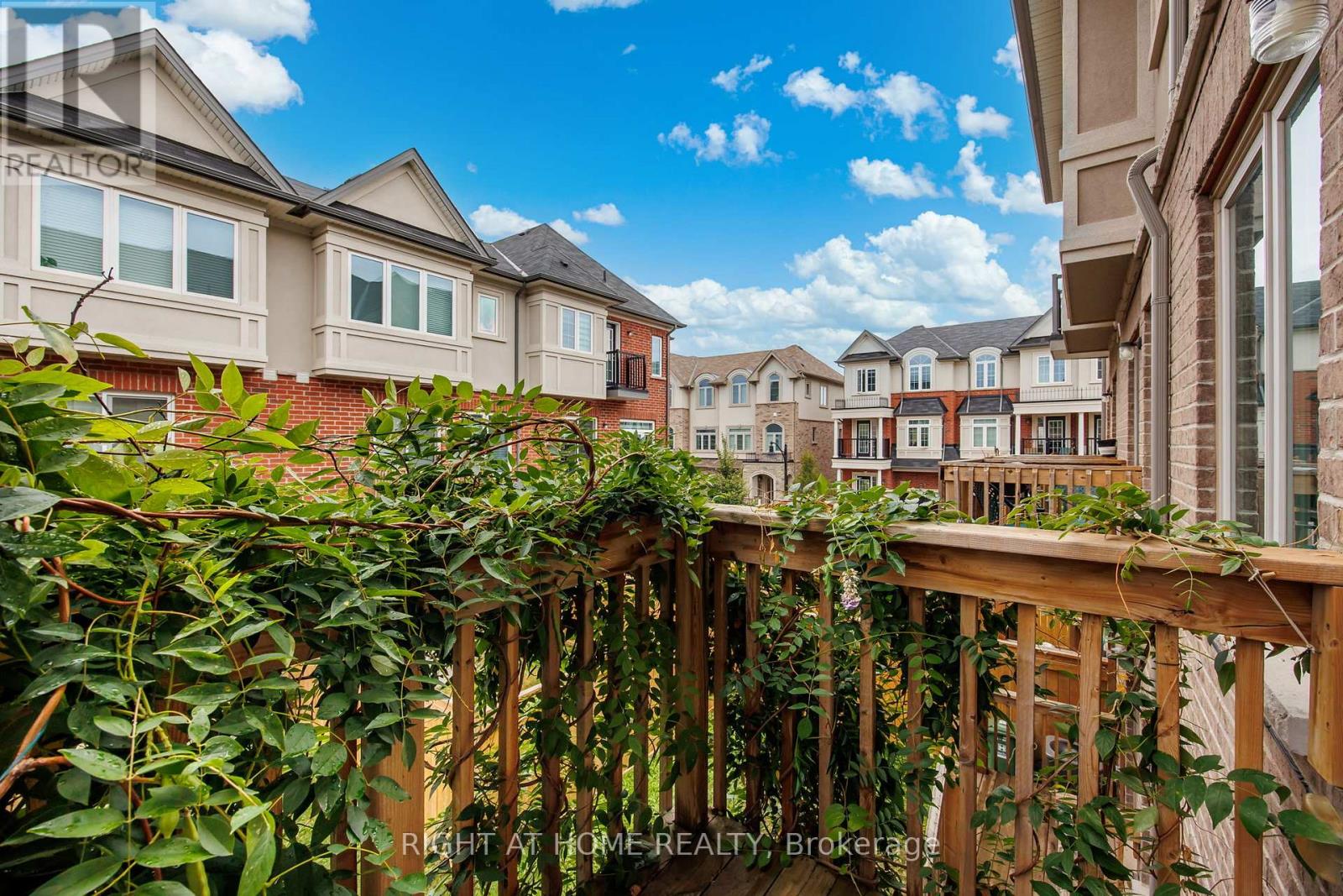 91 Borers Creek Circle, Hamilton, Ontario  L8B 1W3 - Photo 35 - X12359161