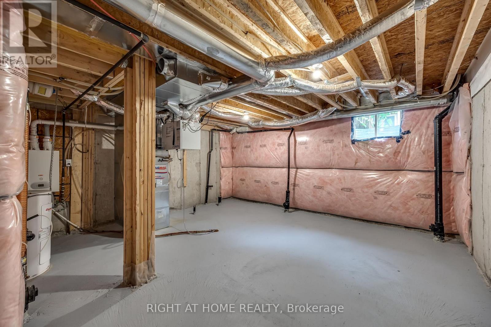 91 Borers Creek Circle, Hamilton, Ontario  L8B 1W3 - Photo 30 - X12359169