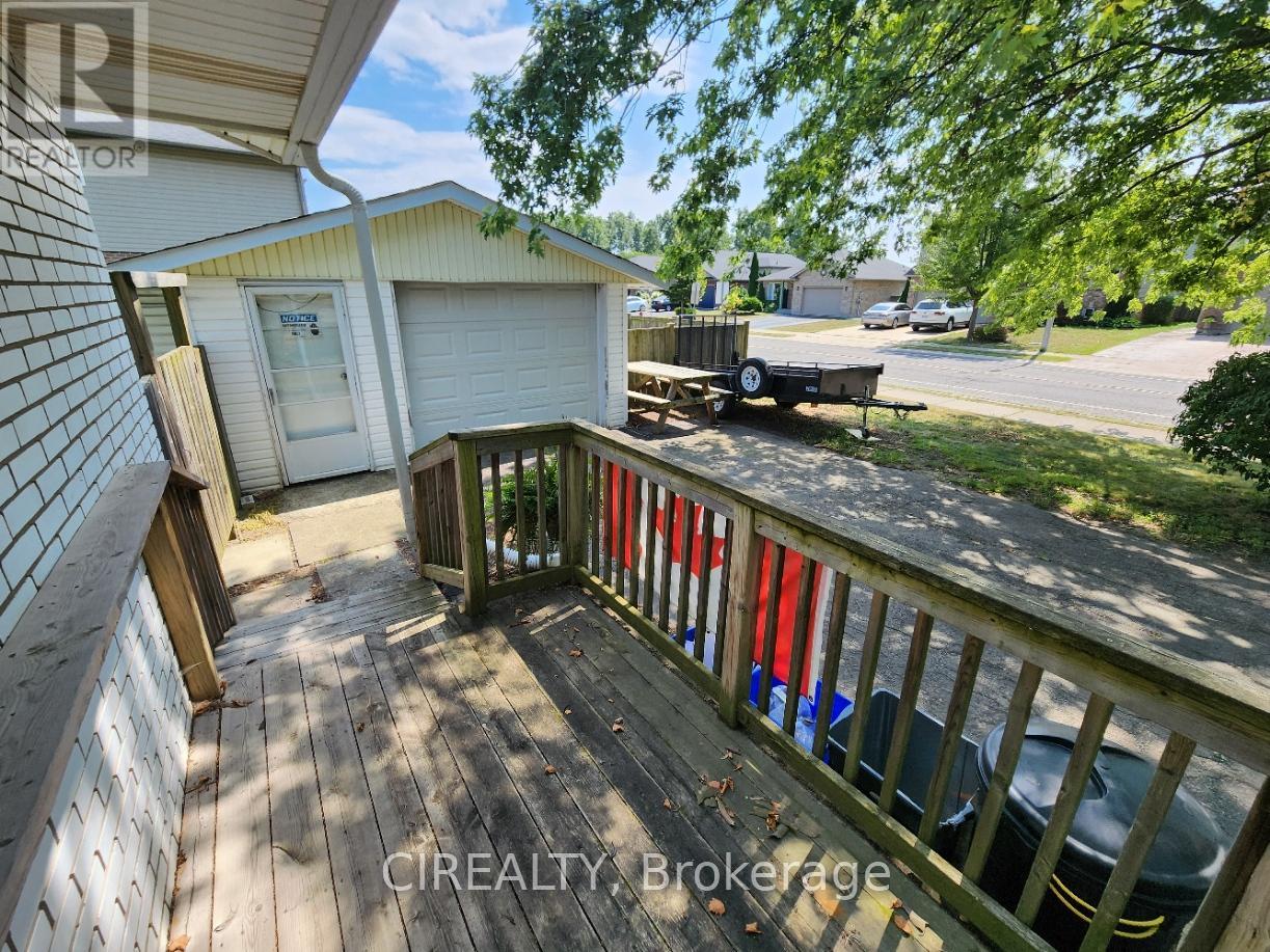 4132 Campbell Avenue, Niagara Falls, Ontario  L2G 6R4 - Photo 12 - X12359204