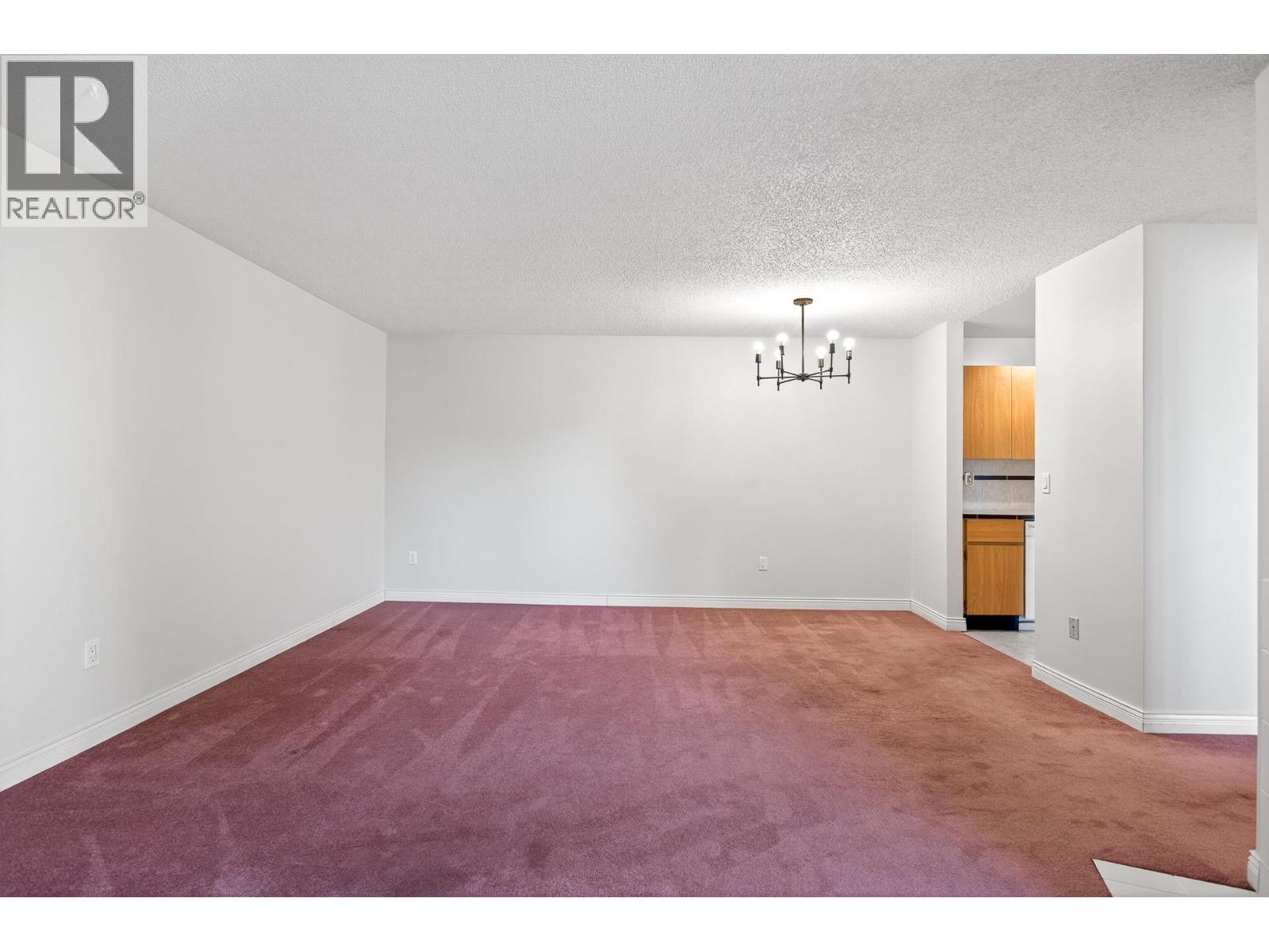 305 615 North Road, Coquitlam, British Columbia  V3J 1P1 - Photo 8 - R3039512