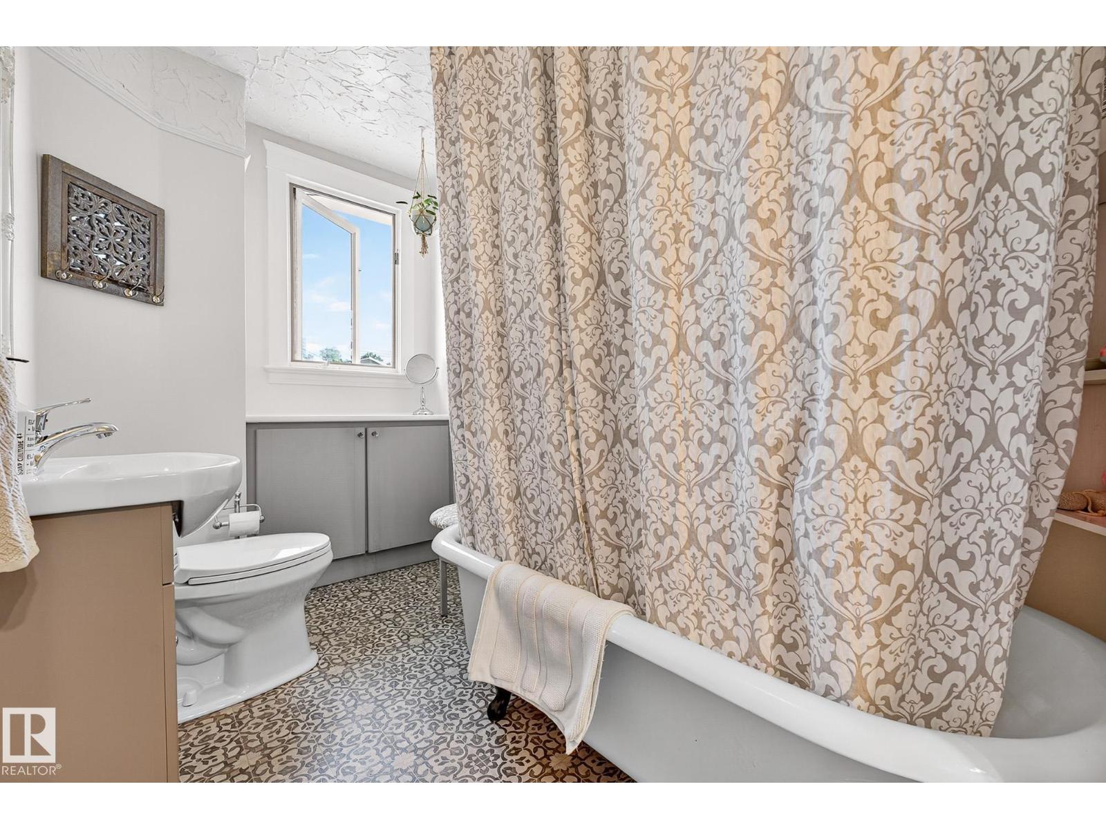 9120 80 Av Nw, Edmonton, Alberta  T6C 0T8 - Photo 30 - E4454250