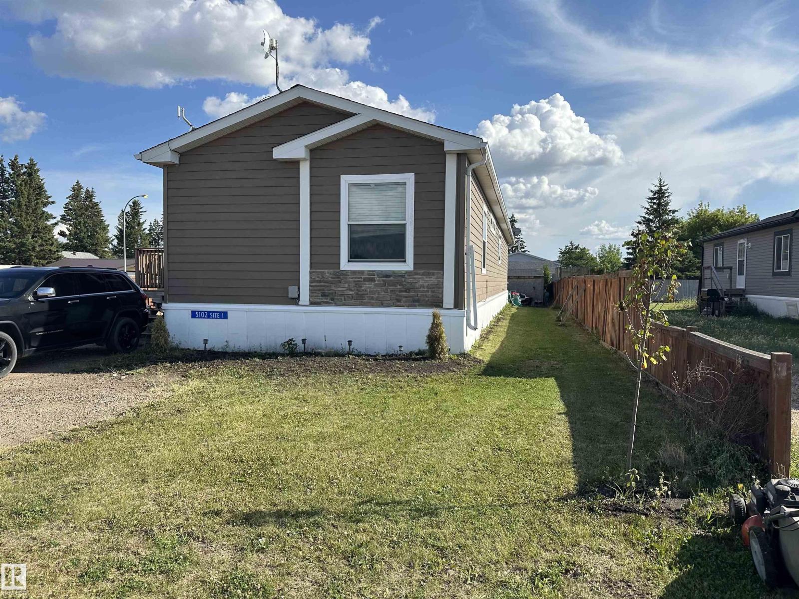 #1 5101 51 AV, Fort Kent, Alberta