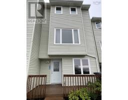 515 Harbour View Crescent