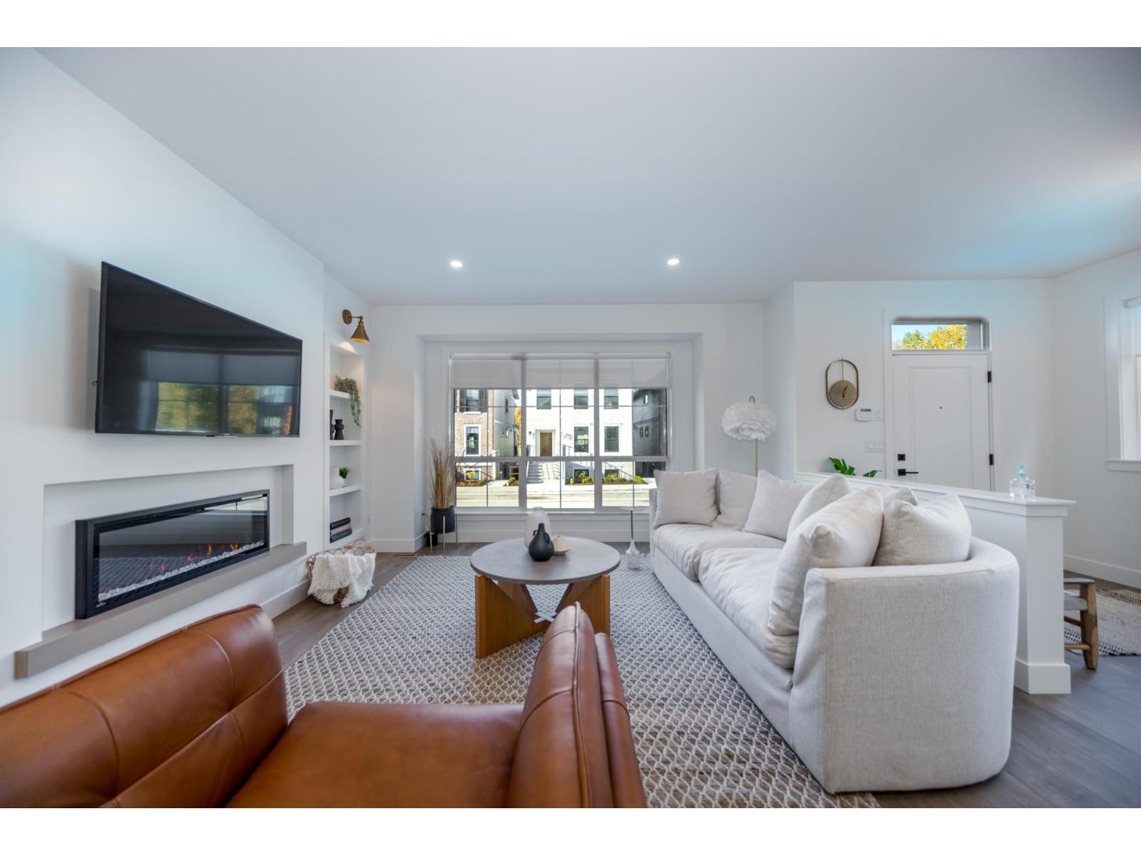 Property at 7103 COPPERWOOD STREET image 4
