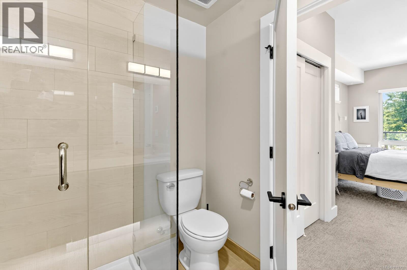 302 700 Yew Wood Rd, Tofino, British Columbia  V0R 2Z0 - Photo 25 - 1011759