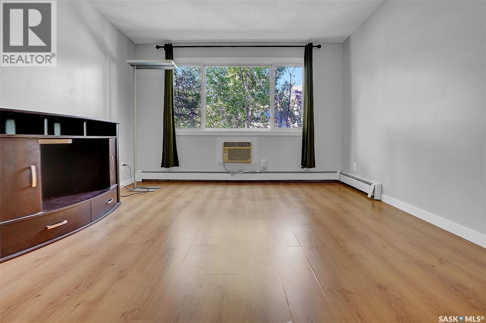 Property at 13 2358 Rae STREET image 5
