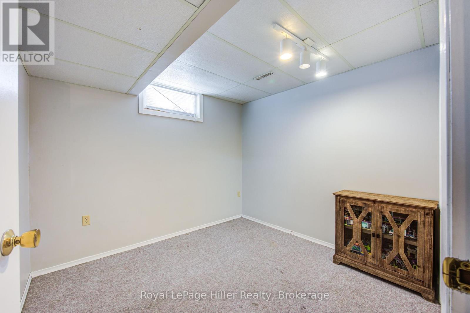 113 Falstaff Street, Stratford, Ontario  N5A 3T6 - Photo 33 - X12359122