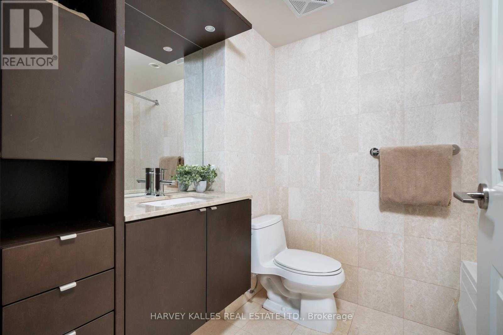1201 - 1430 Yonge Street, Toronto, Ontario  M4T 1Y6 - Photo 18 - C12359353