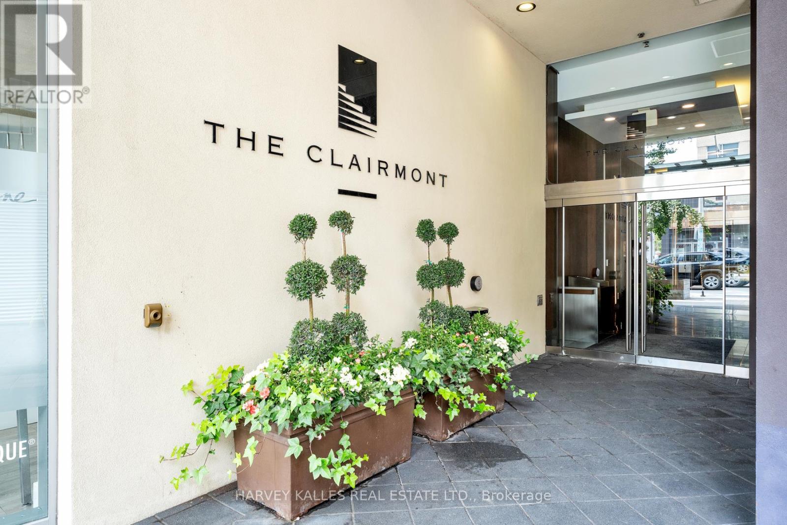 Property at 1201 - 1430 YONGE STREET image 2