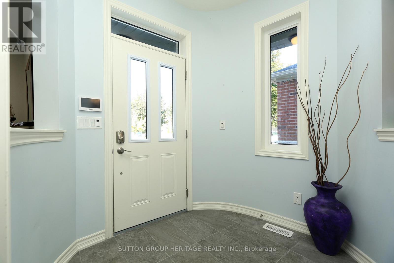 Property at 30 HUNWICKS CRESCENT image 4