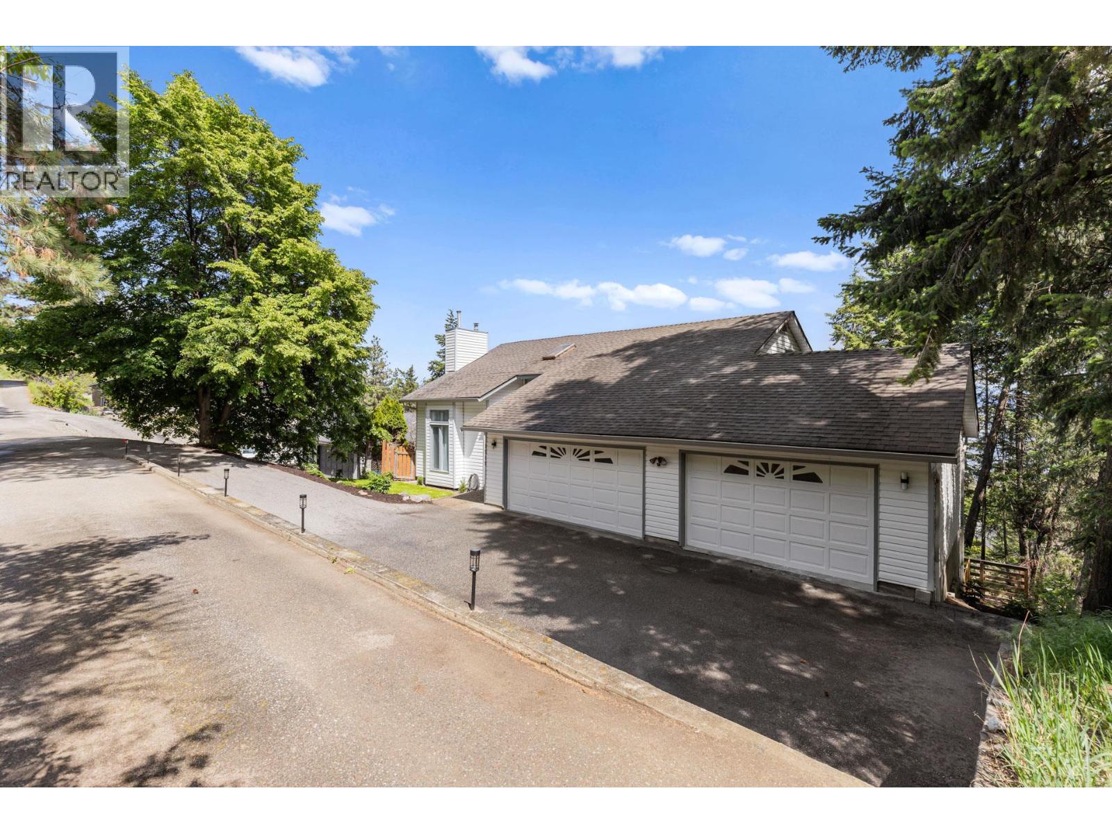 1515 Scott Crescent, west kelowna, British Columbia