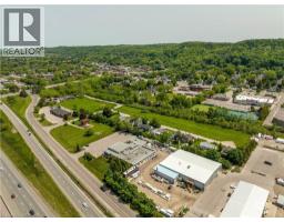 115 South Service Road Grimsby East (542)-30;, Grimsby, Ca