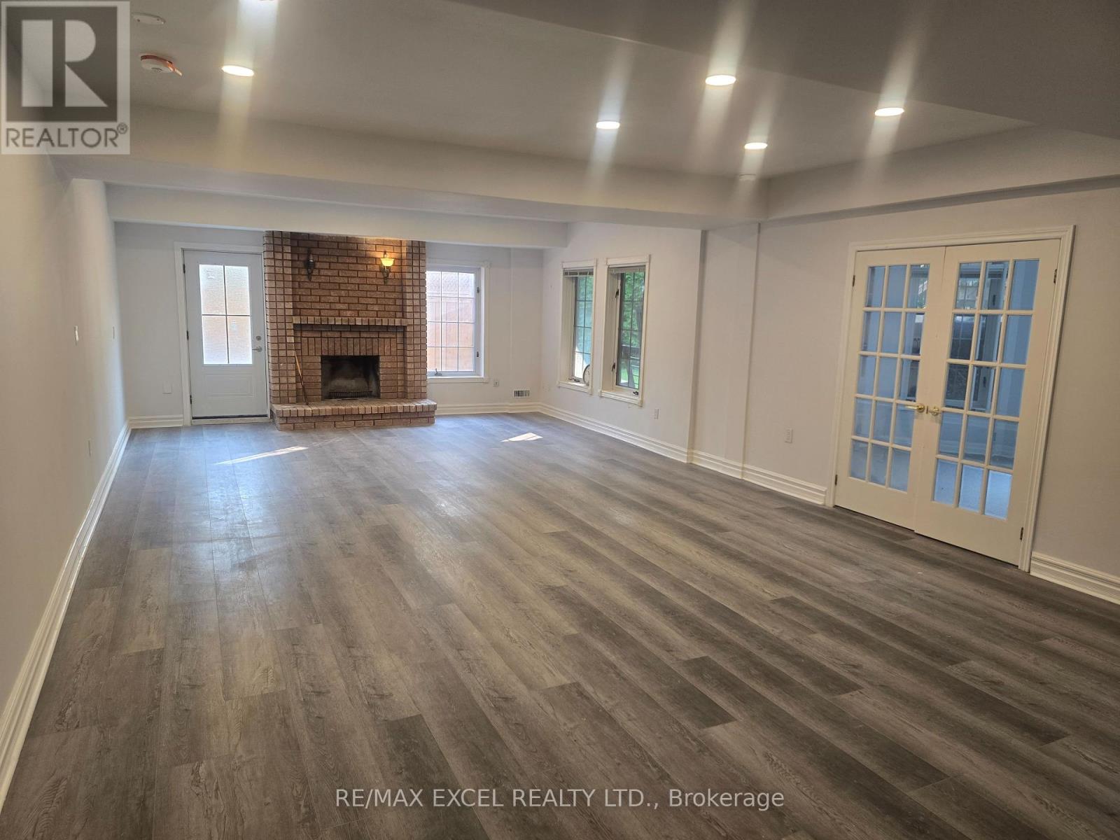 Lower Level 1 - 23 Falkland Place, Richmond Hill, Ontario  L4C 9P3 - Photo 5 - N12359352