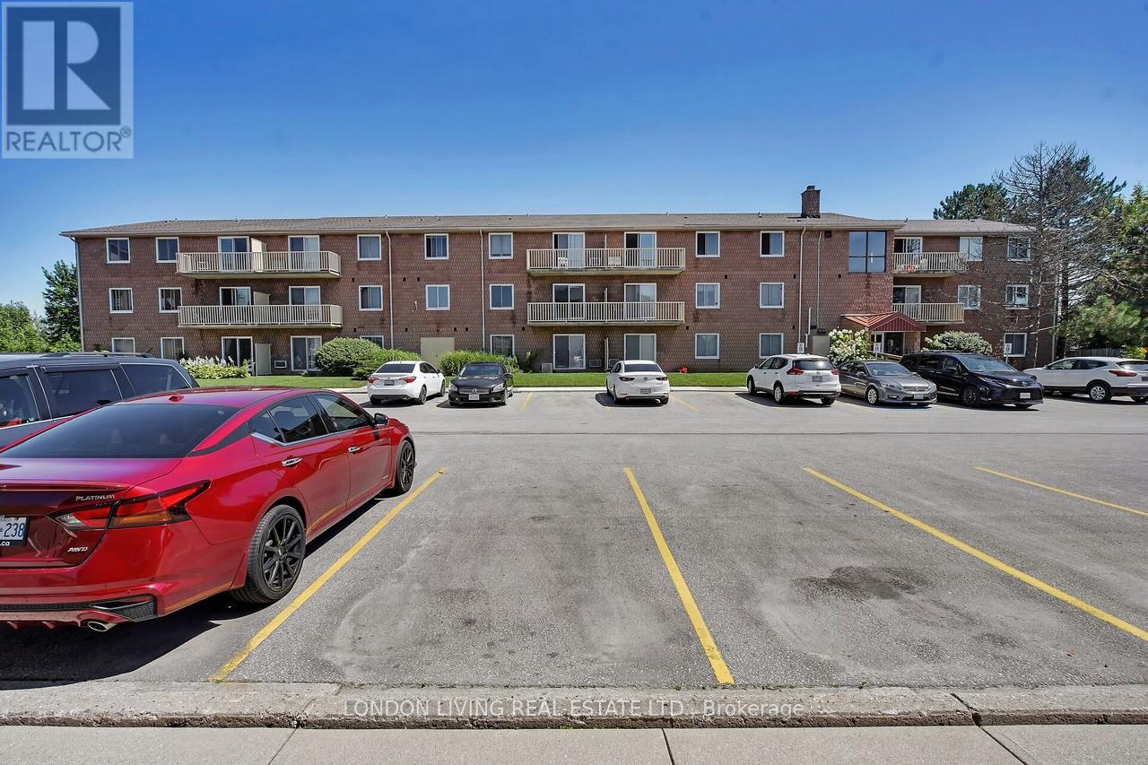 301 - 1584 Ernest Avenue, London South, Ontario  N6E 1X9 - Photo 1 - X12359501