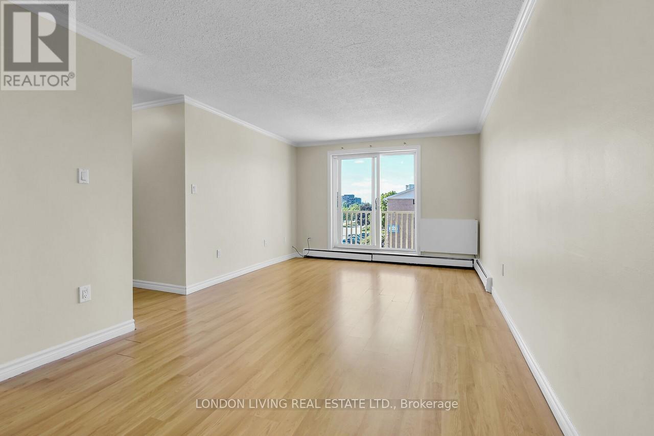 301 - 1584 Ernest Avenue, London South, Ontario  N6E 1X9 - Photo 11 - X12359501