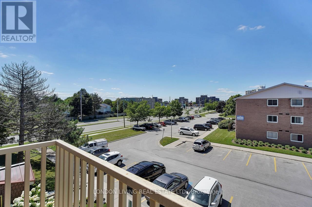 301 - 1584 Ernest Avenue, London South, Ontario  N6E 1X9 - Photo 24 - X12359501