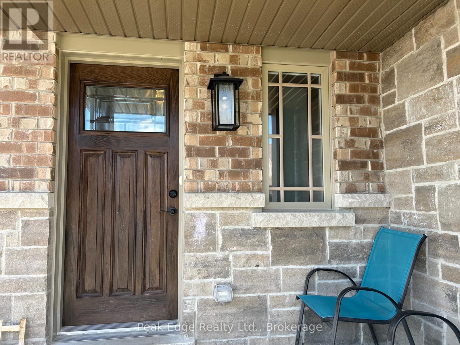 158 Stonebrook Way N, Grey Highlands, Ontario  N0C 1H0 - Photo 2 - X12359393