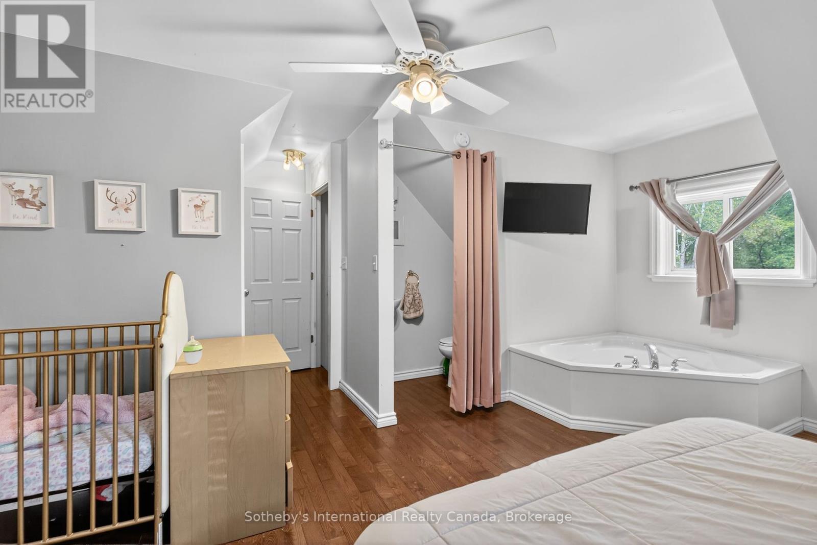 1132 Limberlost Road, Lake Of Bays, Ontario  P1H 2J6 - Photo 28 - X12359395