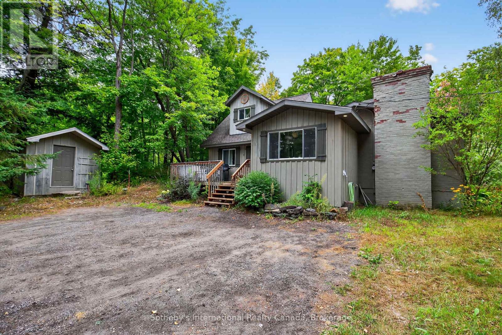 1132 Limberlost Road, Lake Of Bays, Ontario  P1H 2J6 - Photo 5 - X12359395