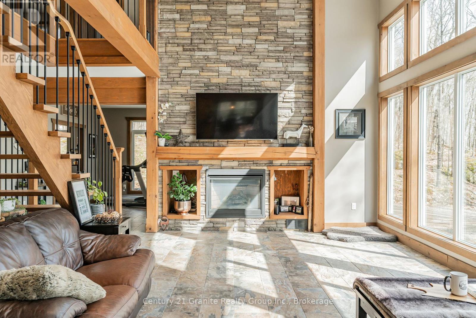 1277 Grace Road, Minden Hills, Ontario  K0M 2K0 - Photo 14 - X12359412