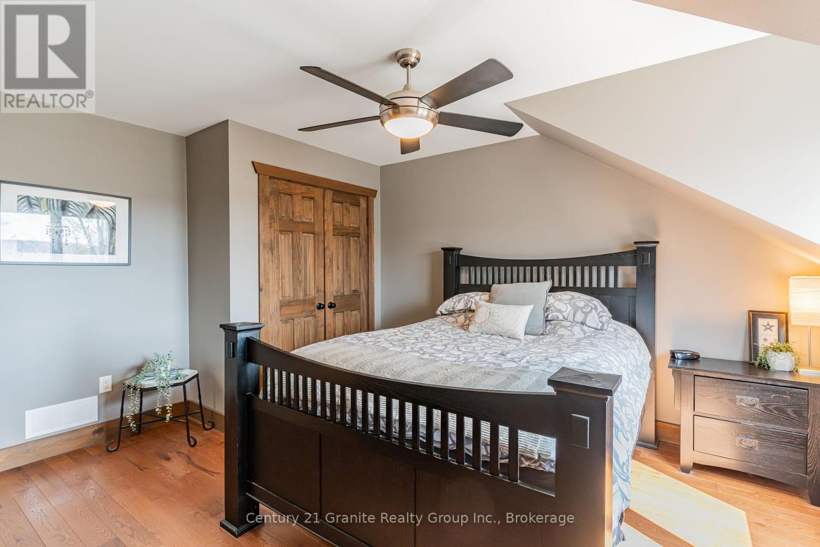 1277 Grace Road, Minden Hills, Ontario  K0M 2K0 - Photo 27 - X12359412