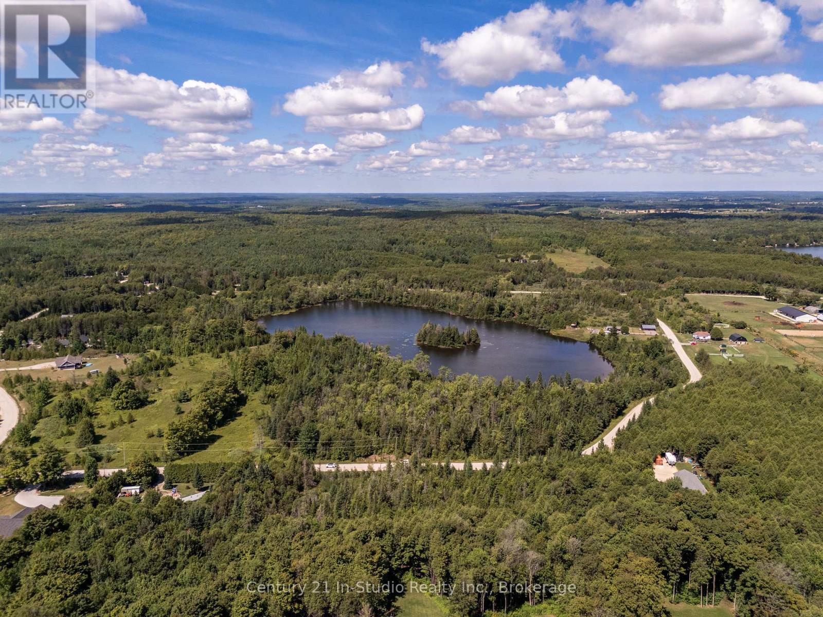 49 Lake Drive, West Grey, Ontario  N0C 1H0 - Photo 3 - X12359466