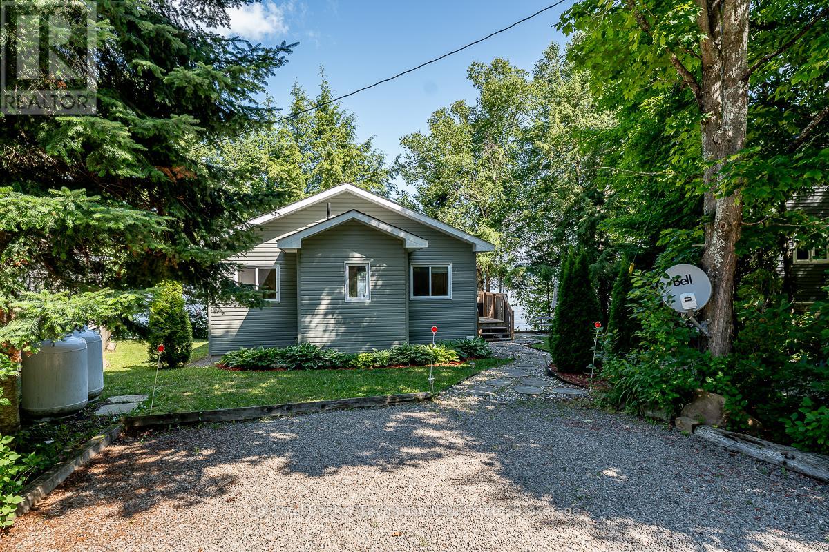 1381 Old 117, Lake Of Bays, Ontario  P0B 1A0 - Photo 6 - X12359481