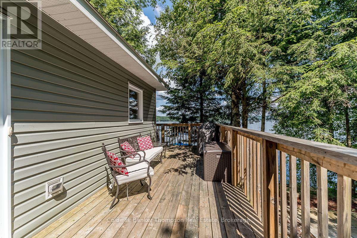 1381 Old 117, Lake Of Bays, Ontario  P0B 1A0 - Photo 9 - X12359481