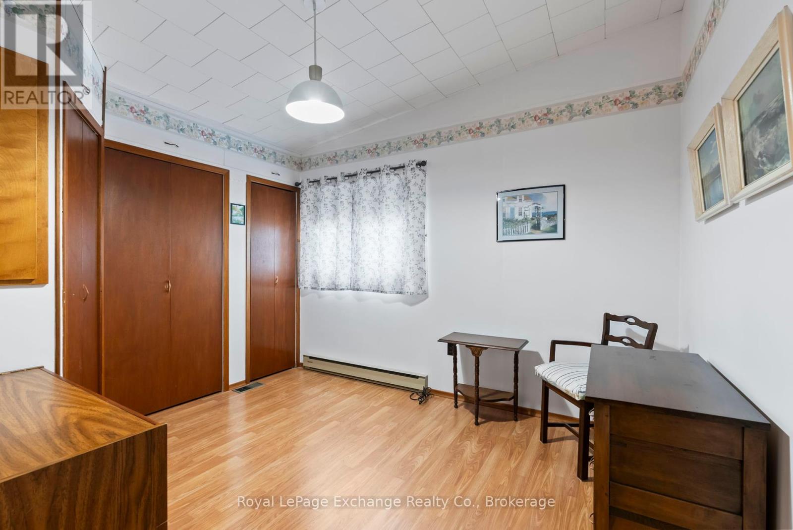 1051 Sutton Street, Kincardine, Ontario  N2Z 2G1 - Photo 11 - X12359485
