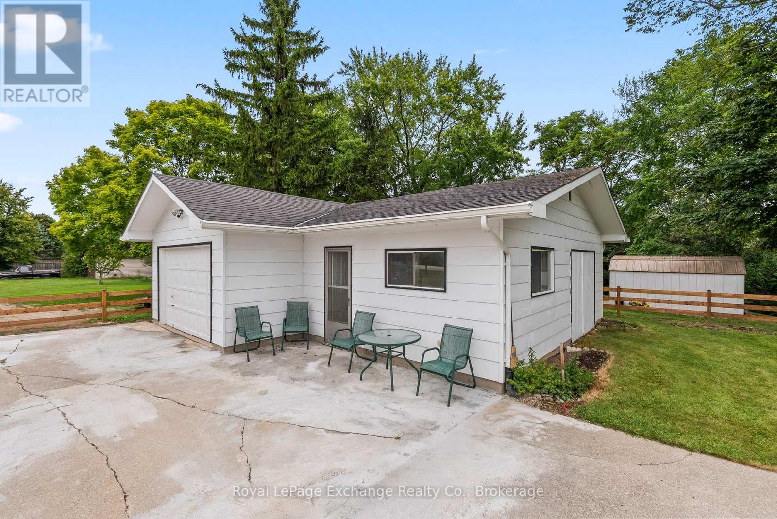 1051 Sutton Street, Kincardine, Ontario  N2Z 2G1 - Photo 18 - X12359485