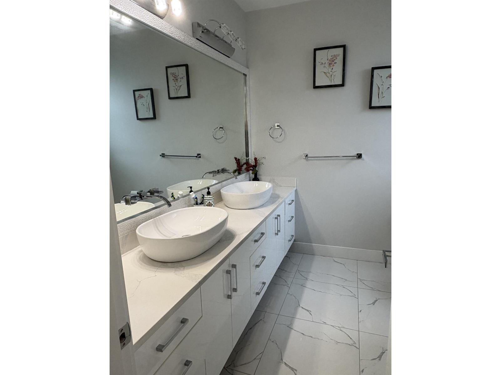 5901 141 Street, Surrey, British Columbia V3X 2R9 - Photo 13 - R3039659